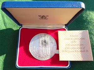 Elizabeth II, Coronation 25th Anniversary 1978, sterling silver medal by Michael Rizello