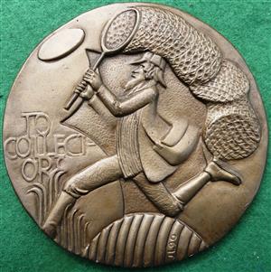 &ldquo;Homage to Collectors&rdquo;, cast bronze medal by John Lobban for the British Art Medal Society